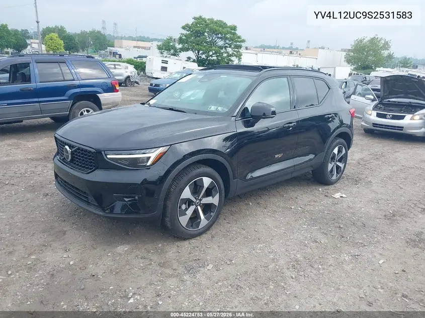2025 Volvo Xc40 B5 Plus Dark Theme VIN: YV4L12UC9S2531583 Lot: 45224753