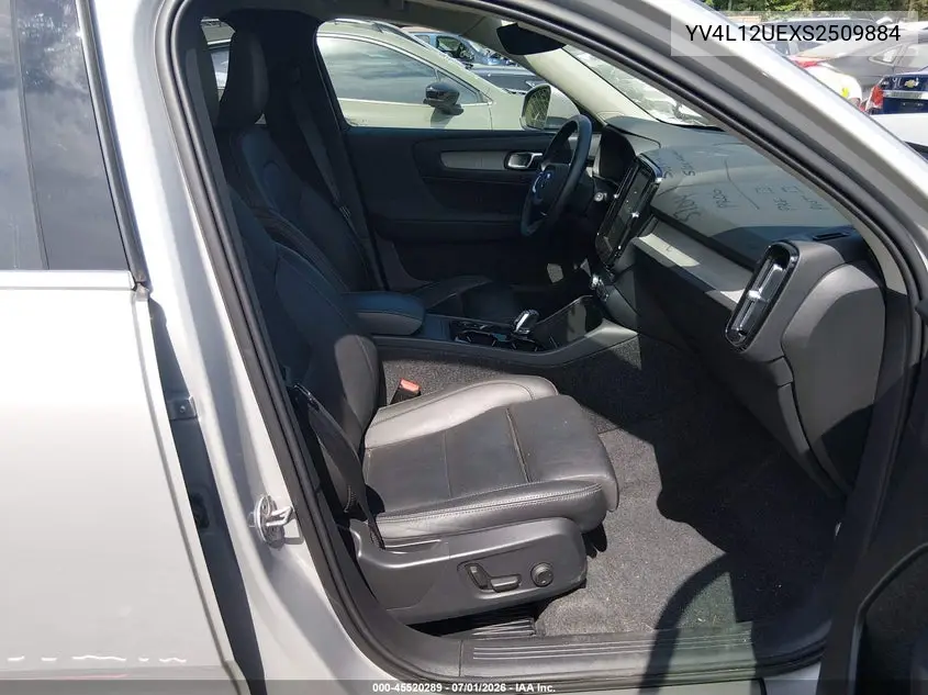 2025 Volvo Xc40 B5 Plus Bright Theme VIN: YV4L12UEXS2509884 Lot: 45520289