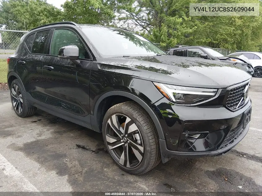 2025 Volvo Xc40 B5 Plus Dark Theme VIN: YV4L12UC8S2609044 Lot: 45554844