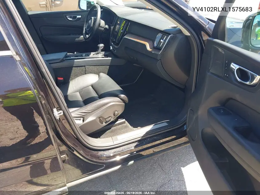 2020 Volvo Xc60 T5 Inscription VIN: YV4102RLXL1575683 Lot: 45425426