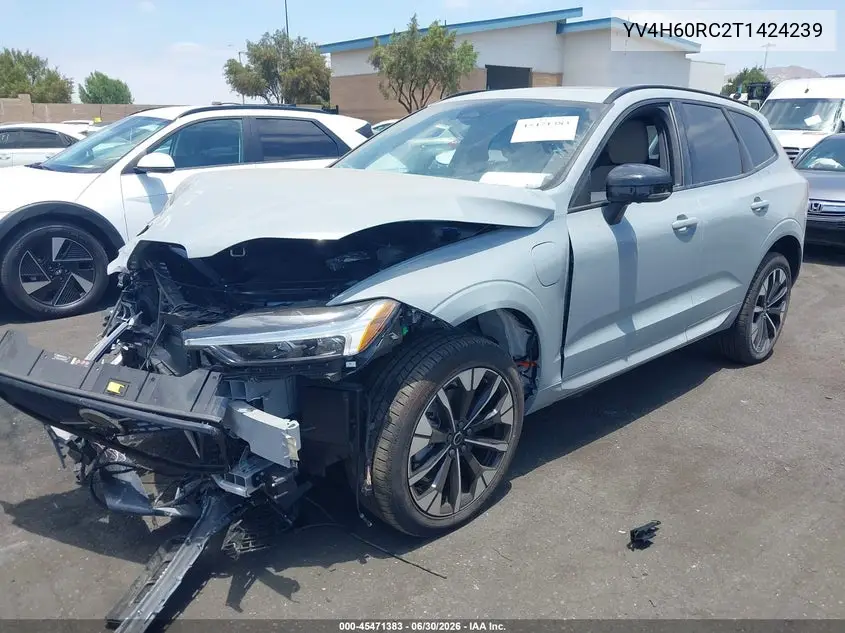 2026 Volvo Xc60 Plug-In Hybrid Plus, T8 Awd Electric/Gasoline, Dark VIN: YV4H60RC2T1424239 Lot: 45471383