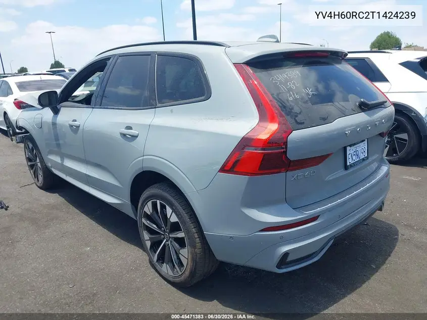 2026 Volvo Xc60 Plug-In Hybrid Plus, T8 Awd Electric/Gasoline, Dark VIN: YV4H60RC2T1424239 Lot: 45471383