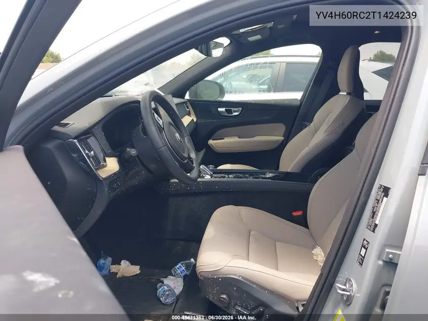 2026 Volvo Xc60 Plug-In Hybrid Plus, T8 Awd Electric/Gasoline, Dark VIN: YV4H60RC2T1424239 Lot: 45471383