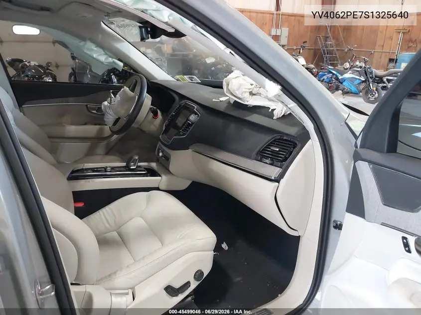 2025 Volvo Xc90 B6 Plus 7-Seater VIN: YV4062PE7S1325640 Lot: 45499046