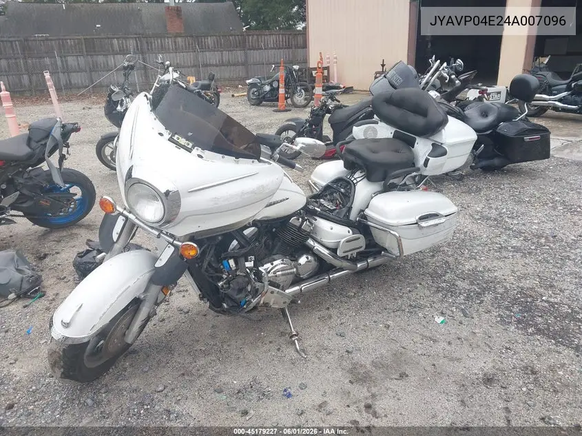 2004 Yamaha Xvz13 Tf VIN: JYAVP04E24A007096 Lot: 45179227