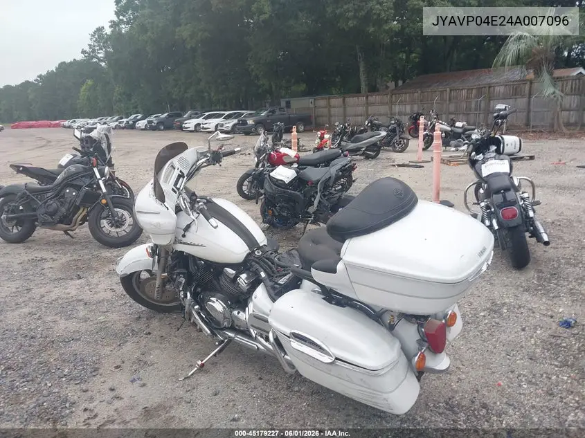 2004 Yamaha Xvz13 Tf VIN: JYAVP04E24A007096 Lot: 45179227