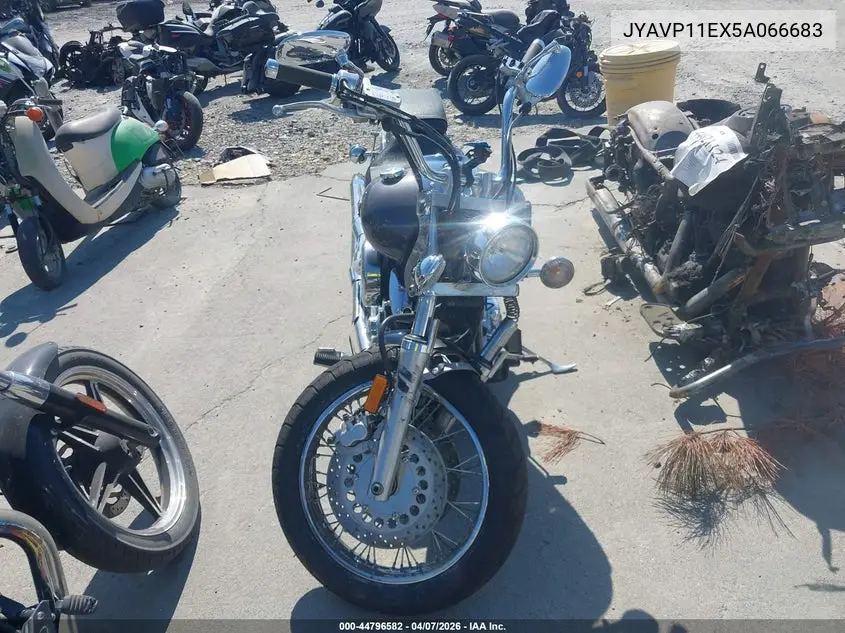 2005 Yamaha Xvs1100 A VIN: JYAVP11EX5A066683 Lot: 44796582